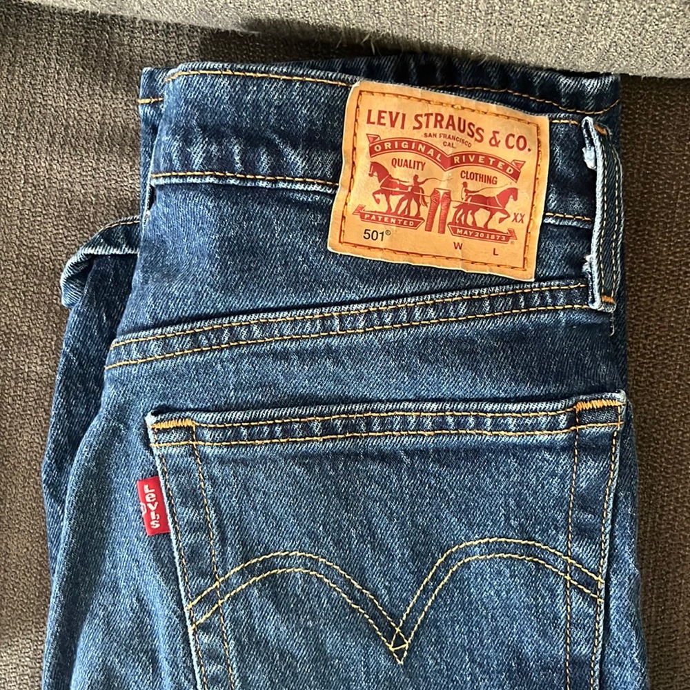 Levi’s boot cut jeans